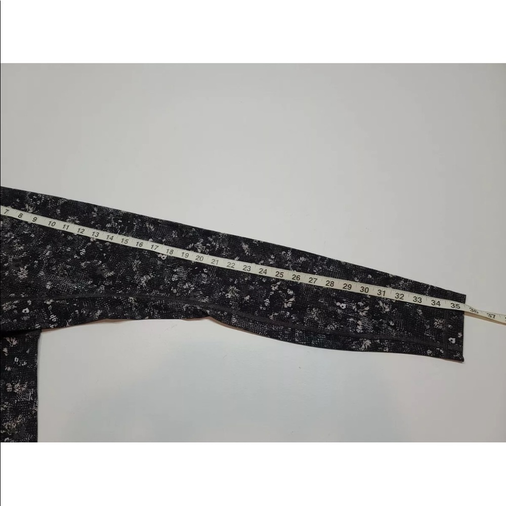 Lululemon Wunder Under HR Tight 28" Flux Equalized Multi Size 8 Womens - Picture 12 of 12